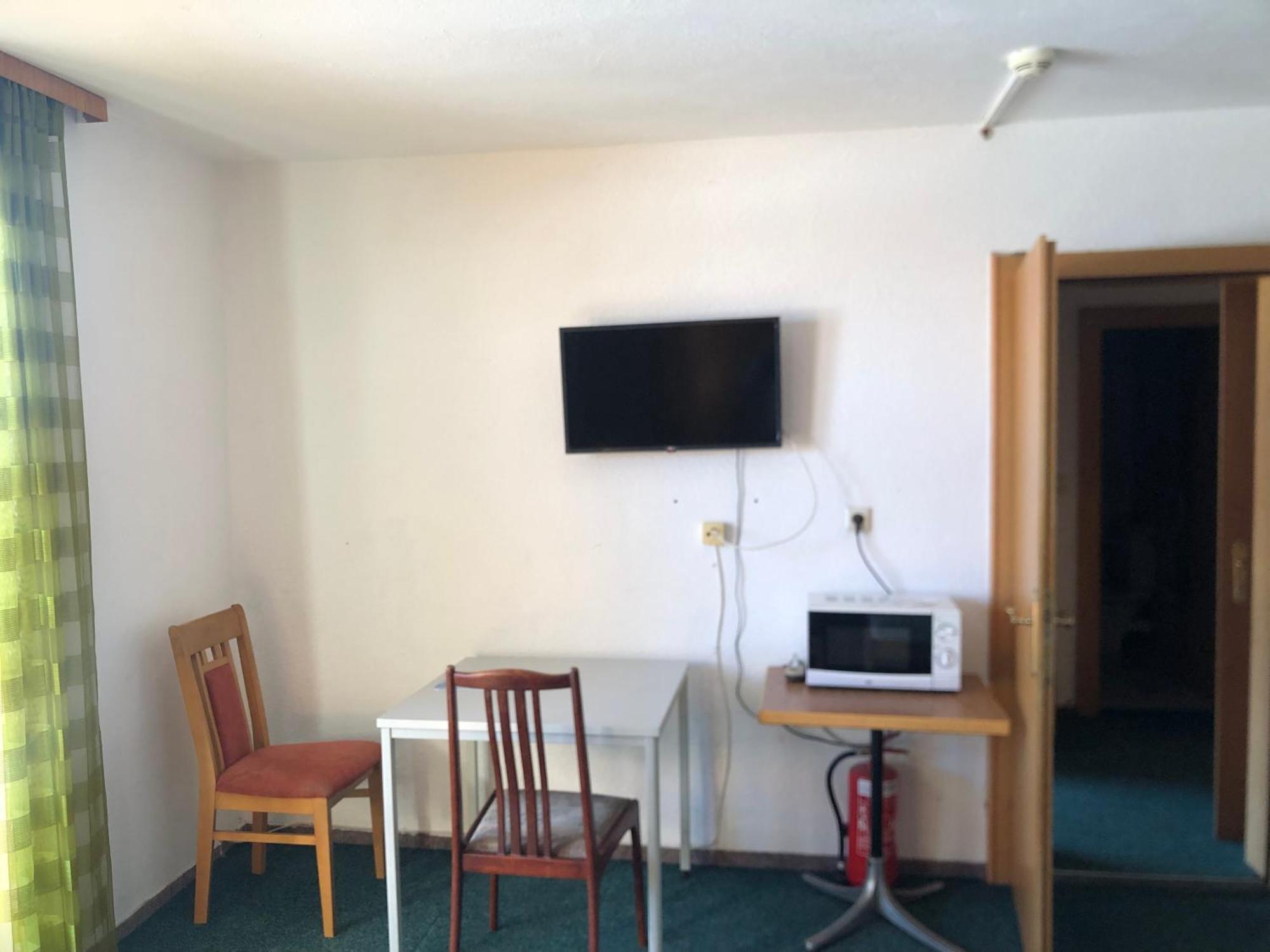 אוברפרפוס Appartement Gruenfelder מראה חיצוני תמונה